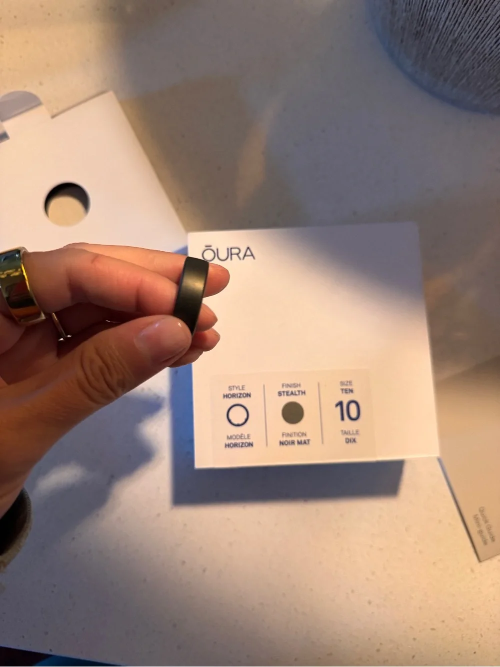 Oura Horizon Ring in Stealth Black 10